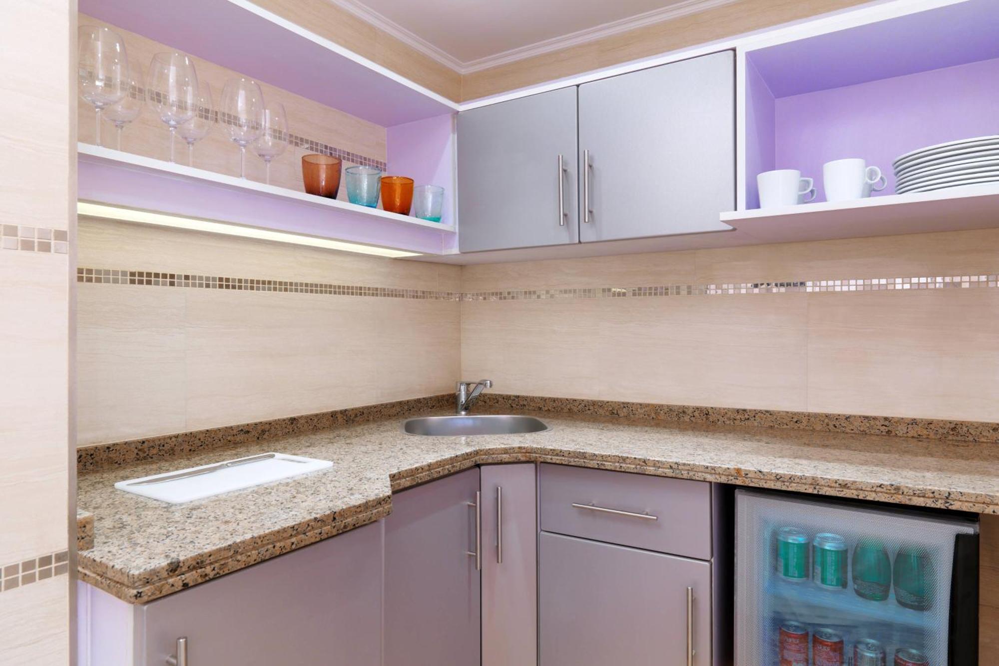 Sheraton Cairo Hotel & Casino Giza Exterior photo A small kitchen