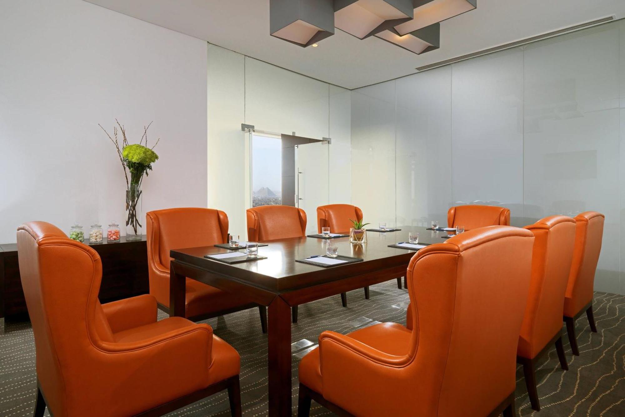 Sheraton Cairo Hotel & Casino Giza Exterior photo Meeting room at the hotel