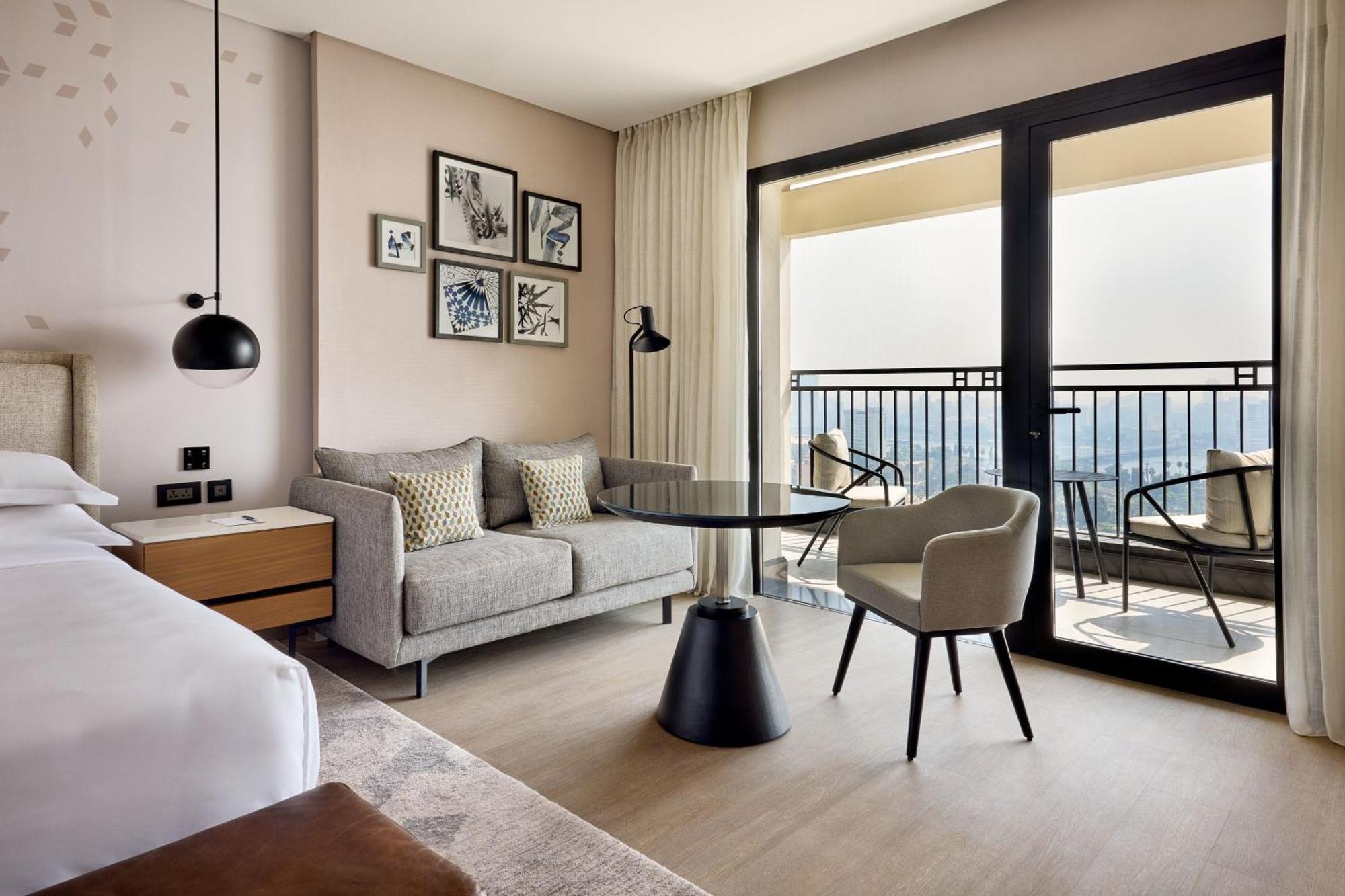 Sheraton Cairo Hotel & Casino Giza Exterior photo Deluxe Room